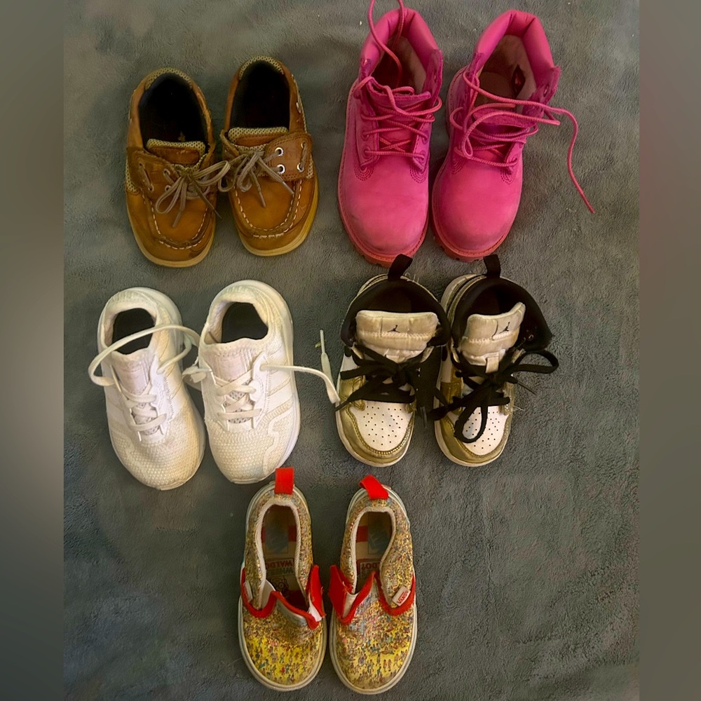 Toddler Shoe Bundle Size 7/8